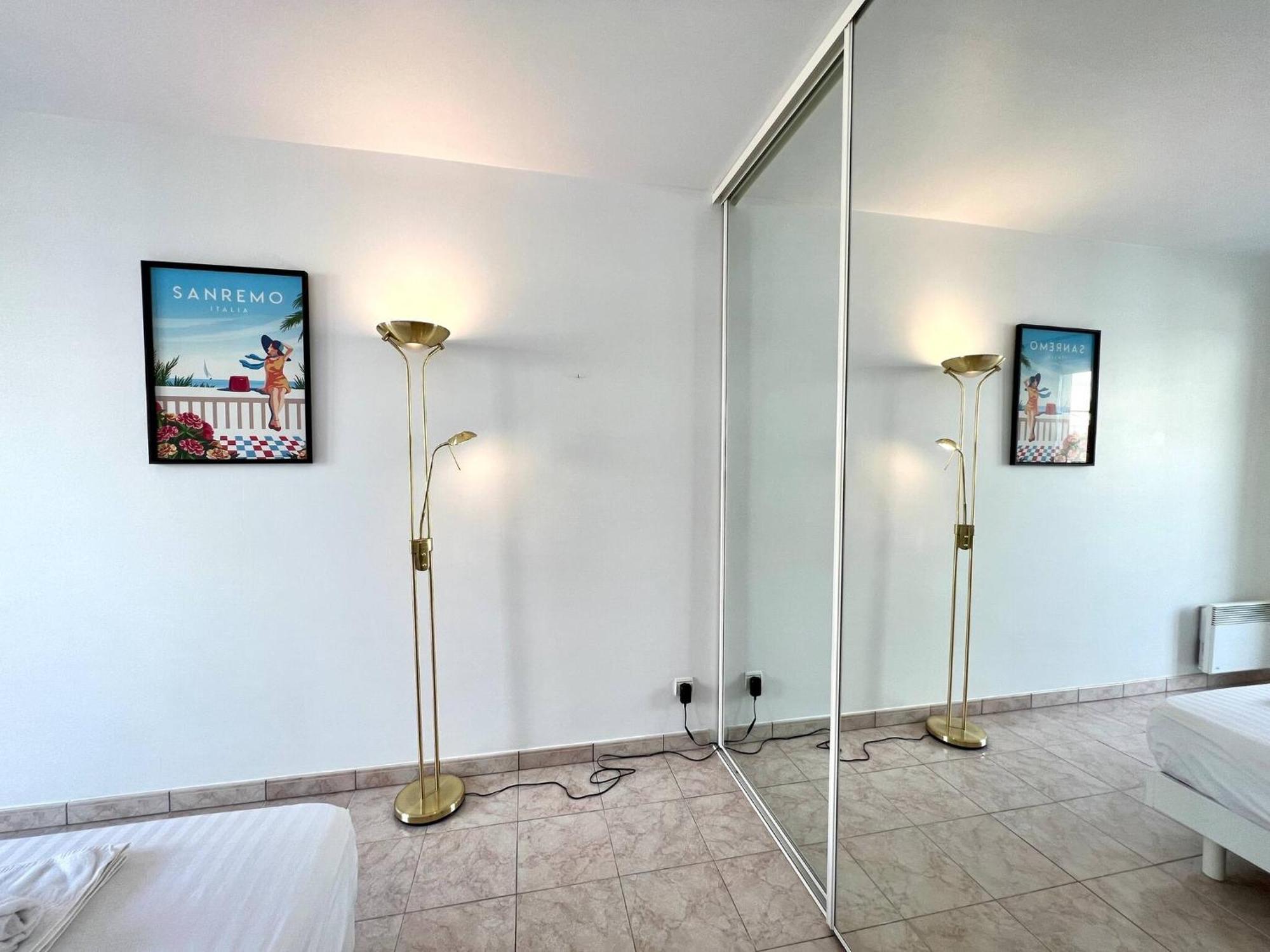 'Le Victoria Beach' Vue Mer Plein Centre, Spacieux Ментона Экстерьер фото