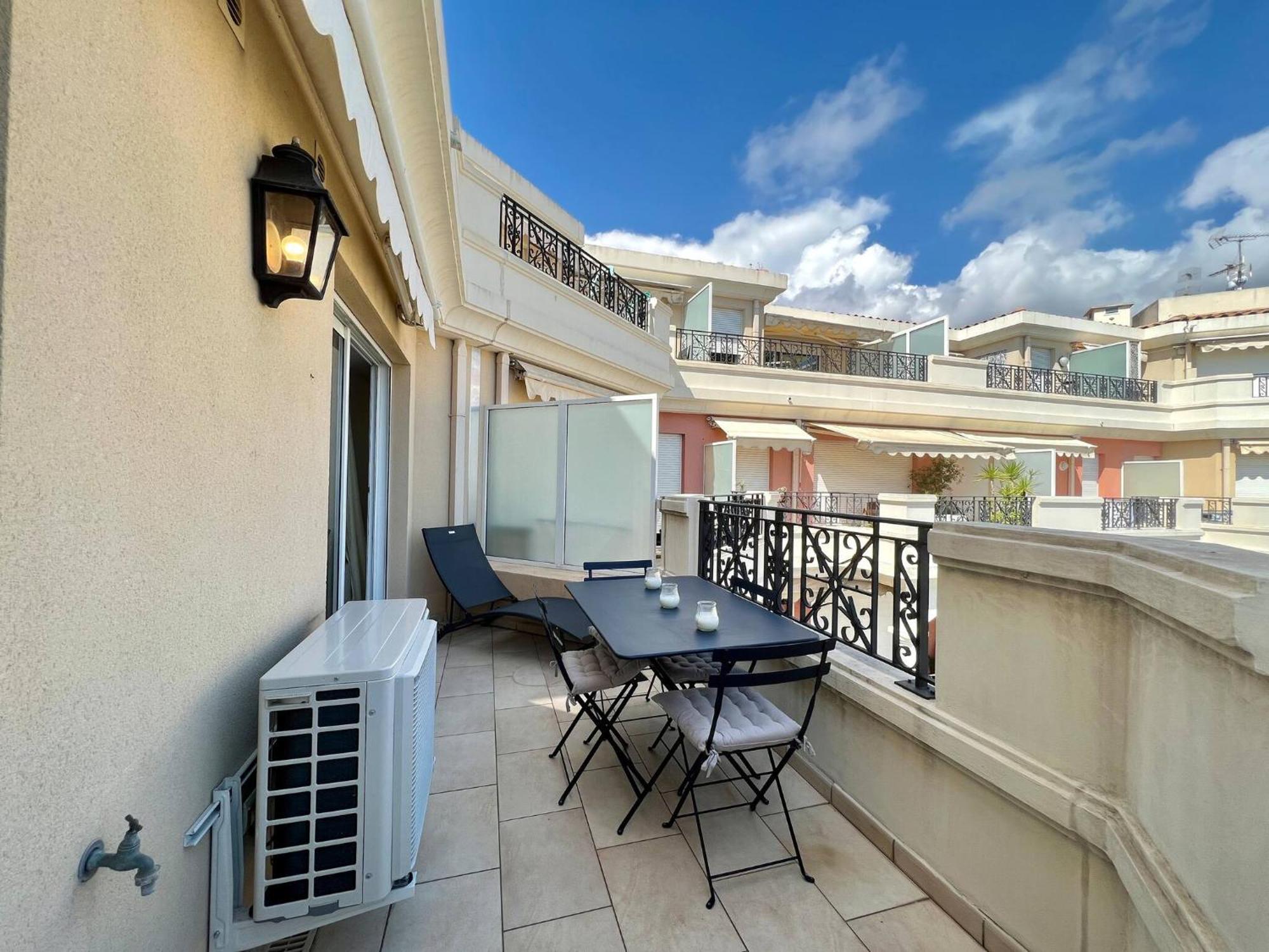 'Le Victoria Beach' Vue Mer Plein Centre, Spacieux Ментона Экстерьер фото
